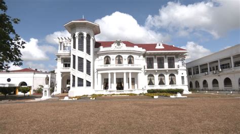lizares mansion bacolod|Lizares Mansion Tourism (Iloilo) (2024) .